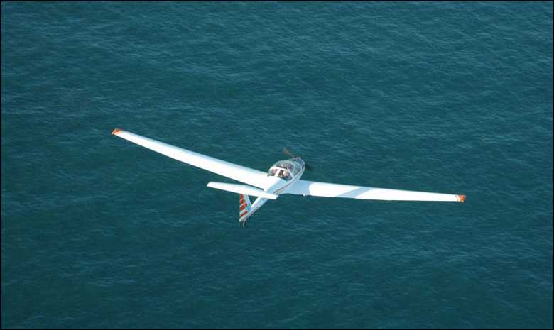 Dimona_Motor_Glider_Byron_Bay.jpg