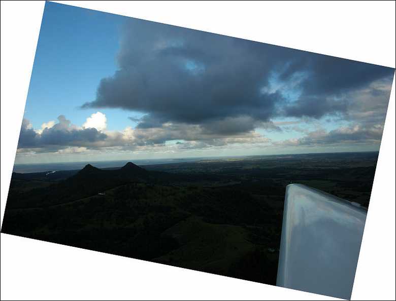 Mt_Chincogan_and_Byron_Bay.jpg