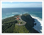 Cape_Byron_Lighthouse_looking_North.jpg