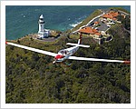 Motor_Falke_Glider_Byron_Bay_Lighthouse.jpg