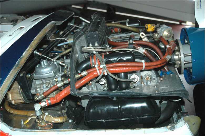 Dimona_MkII_Engine_Bay_-_RHS.jpg
