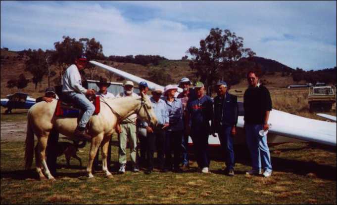 Kaputar_Wave_Camp_with_horse.jpg